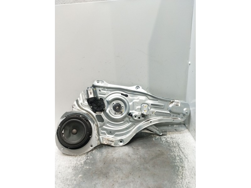 Recambio de elevalunas delantero derecho para kia sportage iii (sl) 1.6 gdi referencia OEM IAM 824803U020 5P 