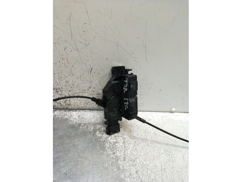 Recambio de motor cierre centralizado trasero izquierdo para citroën c4 grand picasso i (ua_) 1.6 hdi referencia OEM IAM 2409015