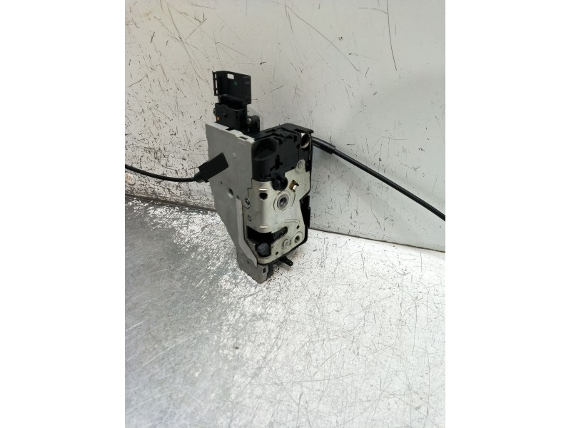 Recambio de motor cierre centralizado trasero izquierdo para citroën c4 grand picasso i (ua_) 1.6 hdi referencia OEM IAM 2409015