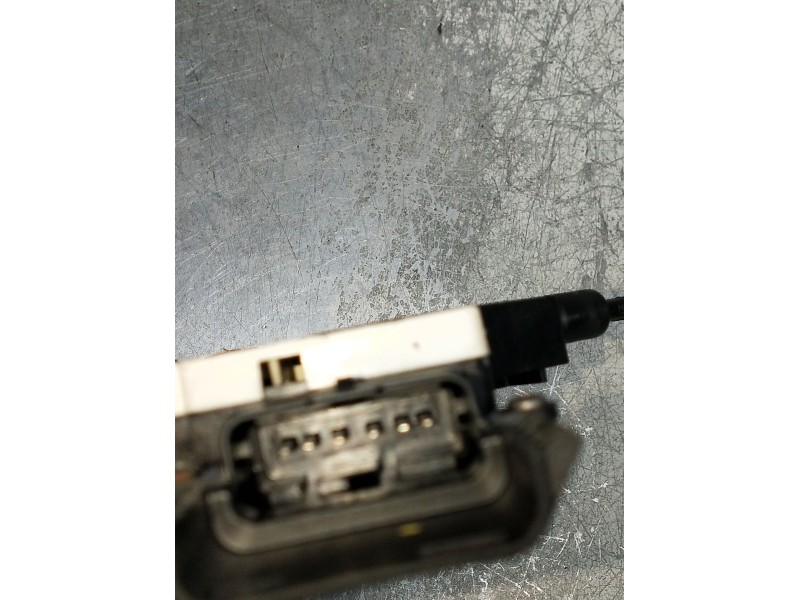 Recambio de motor cierre centralizado delantero izquierdo para citroën c4 grand picasso i (ua_) 1.6 hdi referencia OEM IAM 24090