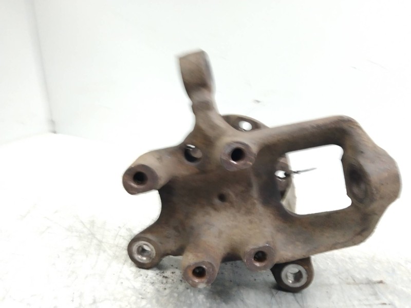 Recambio de mangueta delantera izquierda para mercedes sprinter (w901,w904) caja cerr. 2.9 turbodiesel referencia OEM IAM   