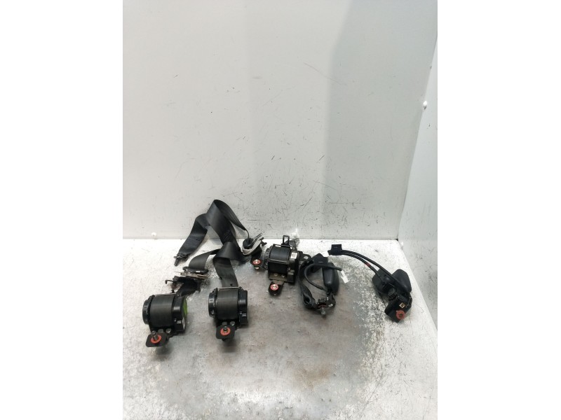 Recambio de juego cinturones trasero para kia sportage iii (sl) 1.6 gdi referencia OEM IAM 625953000A  