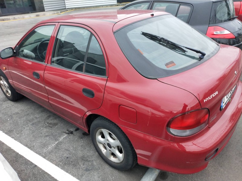 hyundai accent (x3) del año 1998
