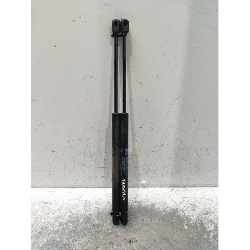 Recambio de amortiguador trasero para kia sportage iii (sl) 1.6 gdi referencia OEM IAM 817703W000  