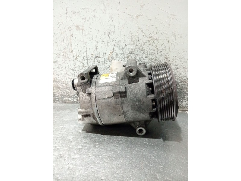 Recambio de compresor aire acondicionado para renault scénic ii (jm0/1_) 1.9 dci (jm0g, jm12, jm1g, jm2c) referencia OEM IAM 820
