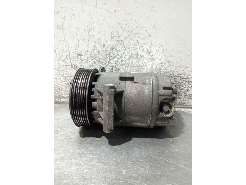 Recambio de compresor aire acondicionado para renault scénic ii (jm0/1_) 1.9 dci (jm0g, jm12, jm1g, jm2c) referencia OEM IAM 820
