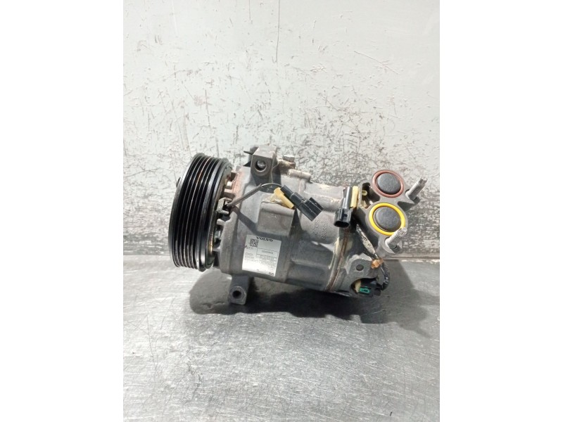 Recambio de compresor aire acondicionado para volvo xc60 business plus 2wd referencia OEM IAM 32260849  