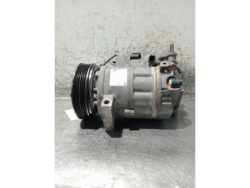 Recambio de compresor aire acondicionado para volvo xc60 business plus 2wd referencia OEM IAM 32260849  