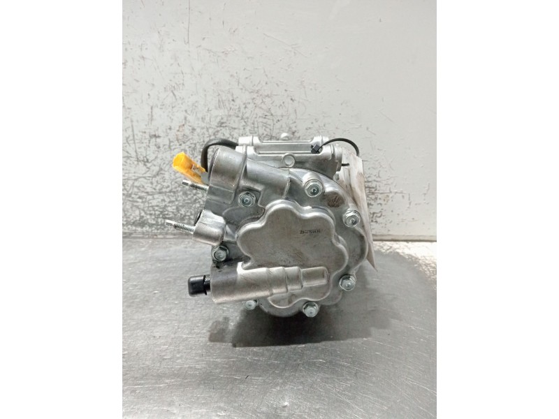 Recambio de compresor aire acondicionado para peugeot 407 (6d_) 2.2 hdi 170 (6d4hth) referencia OEM IAM 2316208001  