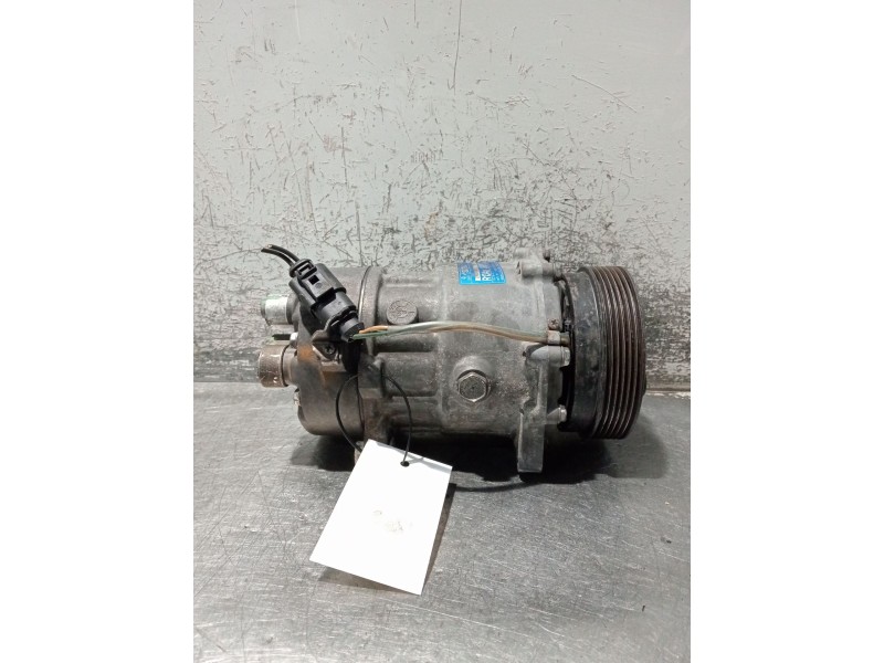Recambio de compresor aire acondicionado para skoda octavia i (1u2) 1.9 tdi referencia OEM IAM 1J0820803K  