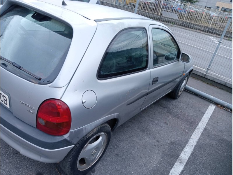 opel corsa b del año 1998