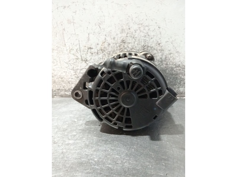 Recambio de alternador para opel zafira / zafira family b (a05) 1.7 cdti (m75) referencia OEM IAM 8980311541 8400157 H20OC09B