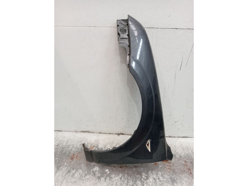 Recambio de aleta delantera izquierda para ford mondeo iii sedán (b4y) 1.8 16v referencia OEM IAM   