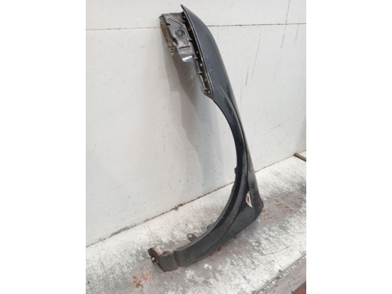 Recambio de aleta delantera izquierda para ford mondeo iii sedán (b4y) 1.8 16v referencia OEM IAM   