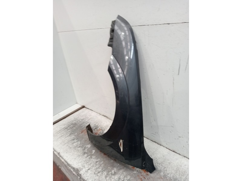 Recambio de aleta delantera izquierda para ford mondeo iii sedán (b4y) 1.8 16v referencia OEM IAM   