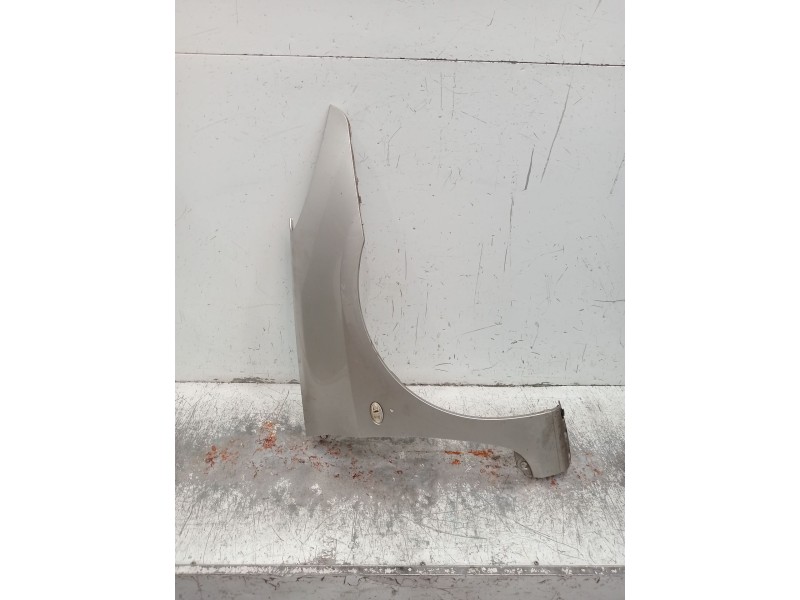 Recambio de aleta delantera derecha para peugeot 307 (3a/c) 1.6 hdi referencia OEM IAM   