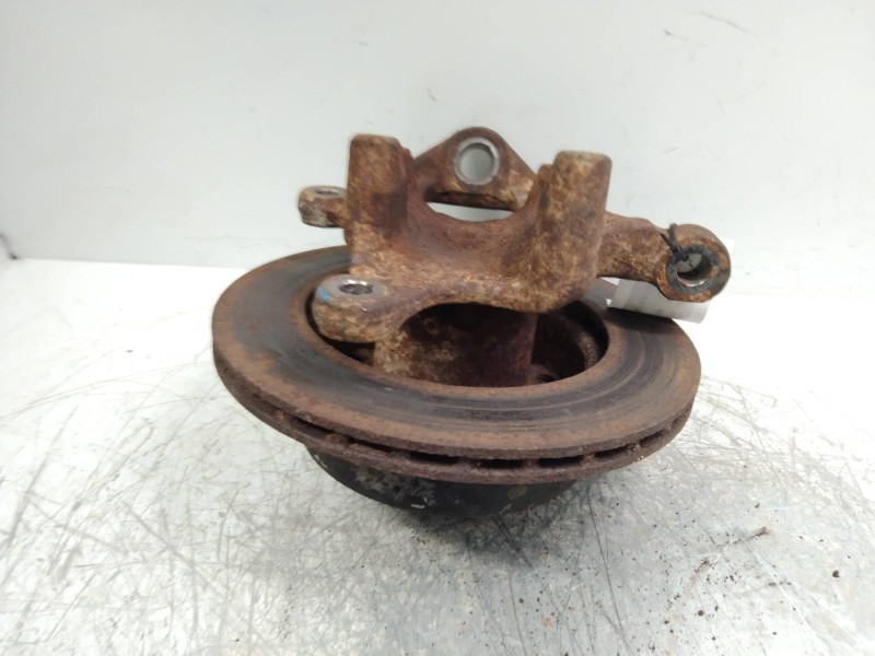 Recambio de mangueta delantera derecha para mercedes sprinter 02.00  combi, techo elevado 311 cdi (903.673) referencia OEM IAM  