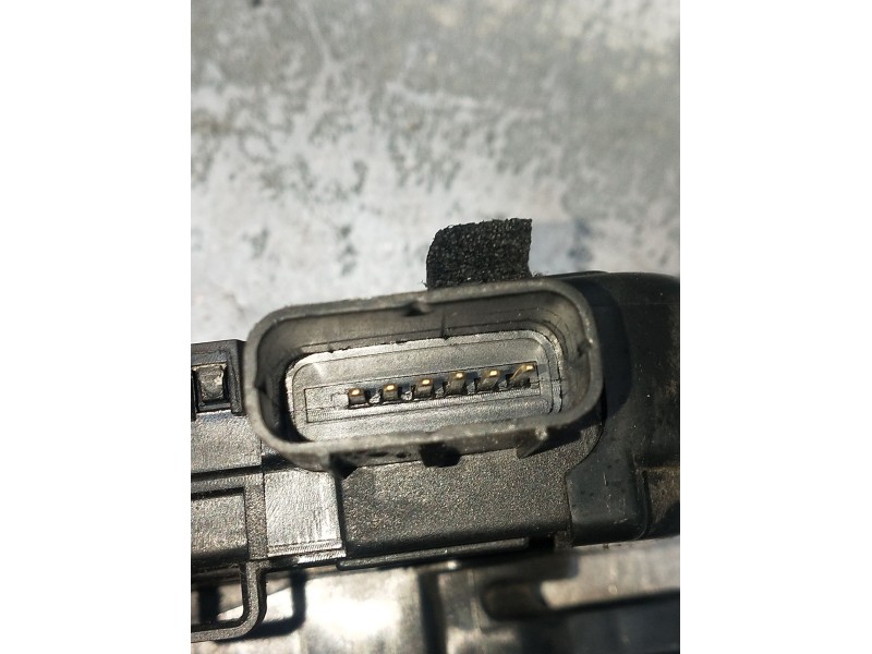 Recambio de motor cierre centralizado delantero izquierdo para kia sportage iii (sl) 1.6 gdi referencia OEM IAM  813103U000 5P