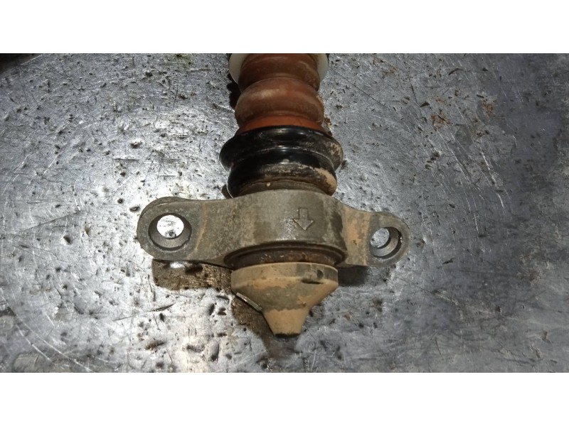 Recambio de amortiguador trasero izquierdo para kia stonic (ybcuv) business referencia OEM IAM 55300H8600  