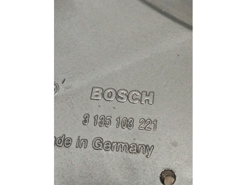 Recambio de electroventilador para saab 9-5 (ys3e) 2.3 turbo referencia OEM IAM 3135103221  