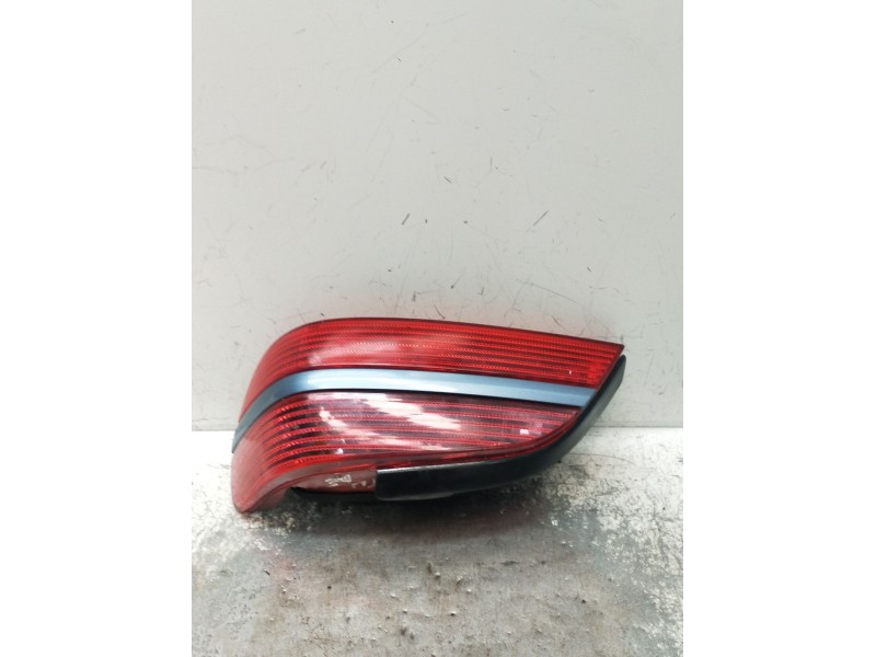 Recambio de piloto trasero derecho para peugeot 406 (8b) 2.0 hdi 110 referencia OEM IAM 9630364777  