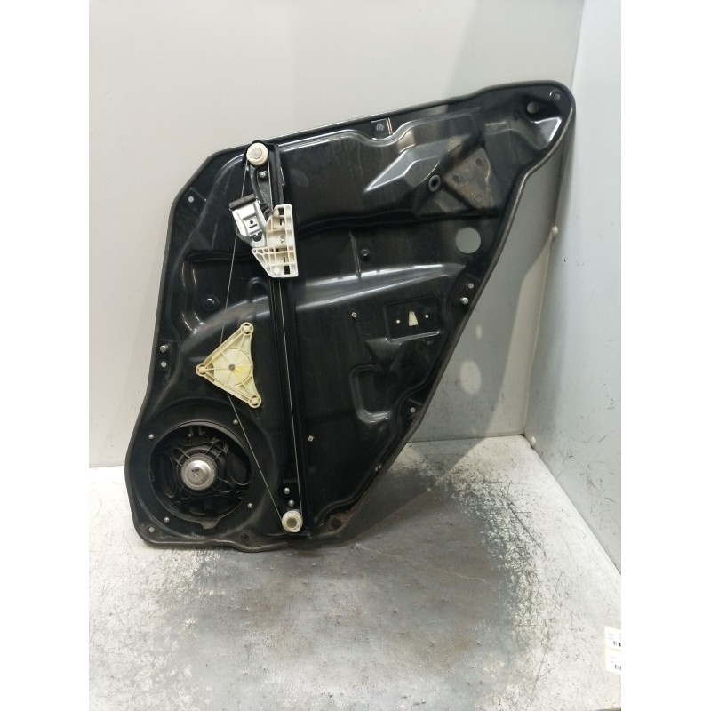 Recambio de elevalunas trasero izquierdo para mercedes-benz clase m (w164) 320 / 350 cdi (164.122) referencia OEM IAM A164820300