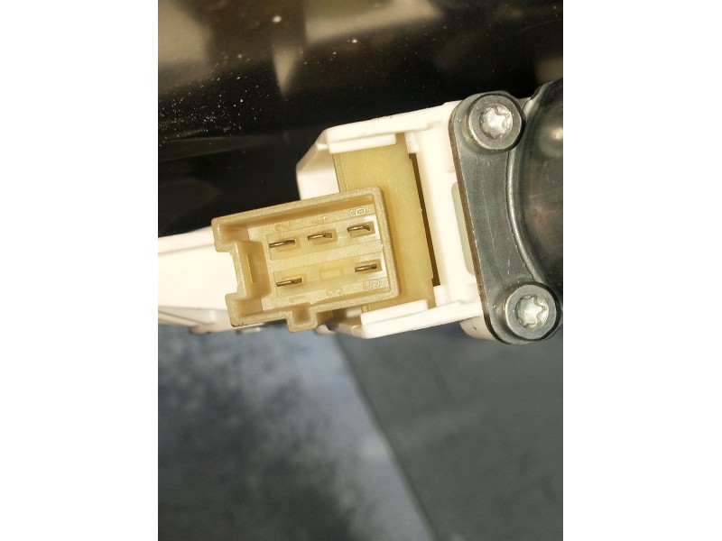 Recambio de elevalunas trasero izquierdo para mercedes-benz clase m (w164) 320 / 350 cdi (164.122) referencia OEM IAM A164820300