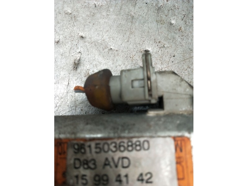 Recambio de elevalunas delantero derecho para peugeot 406 (8b) 2.0 hdi 110 referencia OEM IAM 9615036880  