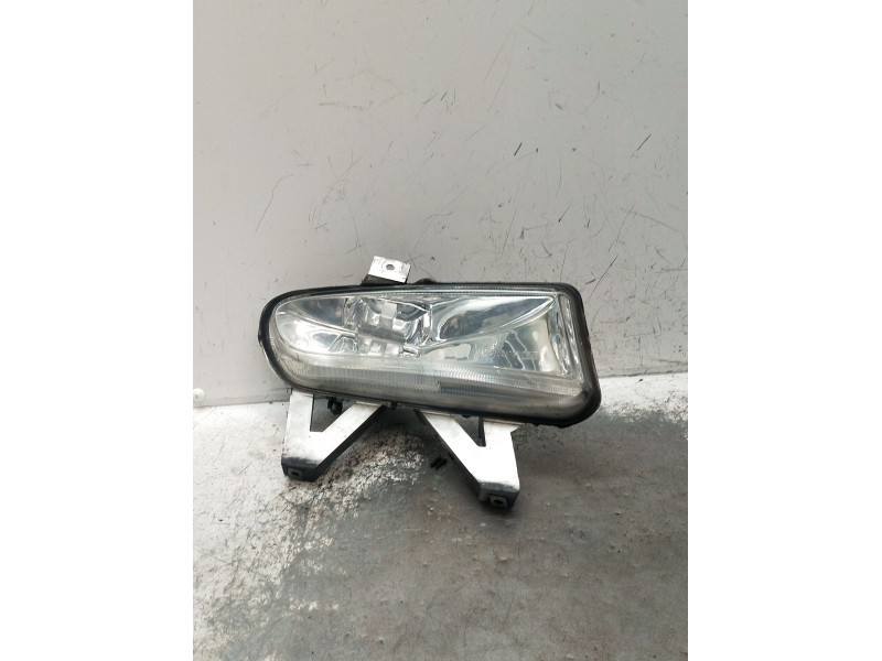 Recambio de faro antiniebla derecho para peugeot 406 (8b) 2.0 hdi 110 referencia OEM IAM   