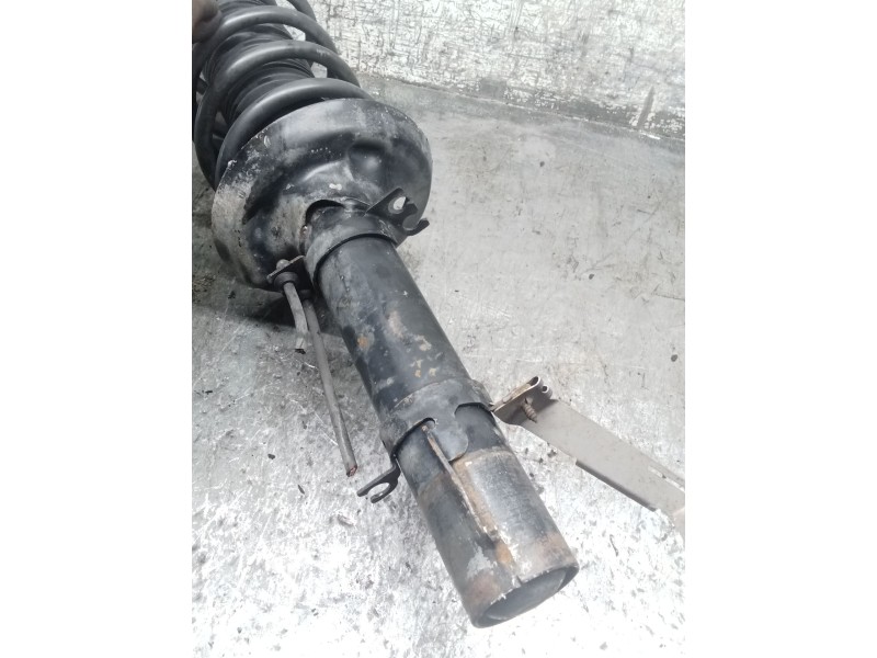 Recambio de amortiguador delantero izquierdo para volkswagen bora i (1j2) 1.9 tdi referencia OEM IAM 1J0413031BH  