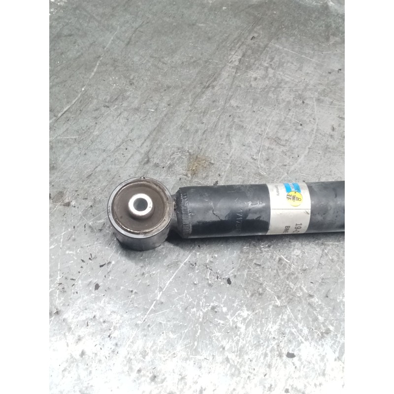 Recambio de amortiguador trasero izquierdo para volkswagen bora i (1j2) 1.9 tdi referencia OEM IAM 19029177  