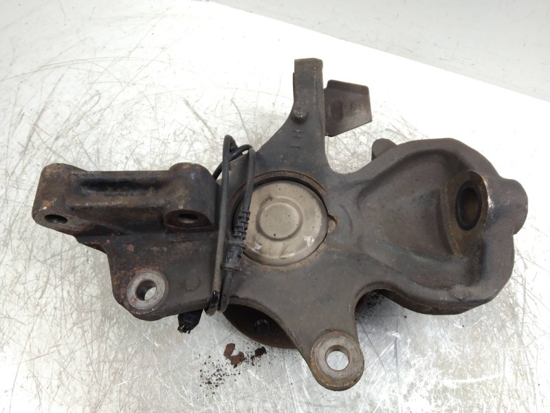 Recambio de mangueta delantera izquierda para mercedes sprinterii caja cerrada (desde 01.06) 309/311/313/315  cdi (906.631/633/6