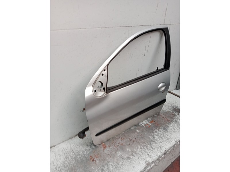 Recambio de puerta delantera izquierda para peugeot 206 hatchback (2a/c) 1.4 i referencia OEM IAM  5P 