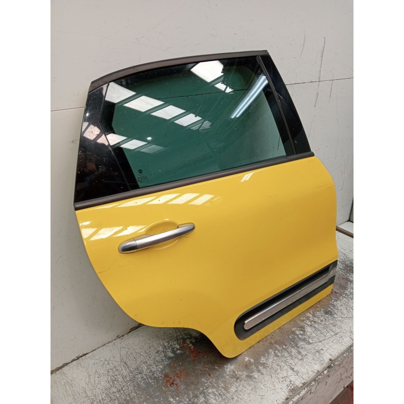 Recambio de puerta trasera derecha para fiat 500l (351_, 352_) 1.3 d multijet (199lxy1a, 199lxy11) referencia OEM IAM  5P 