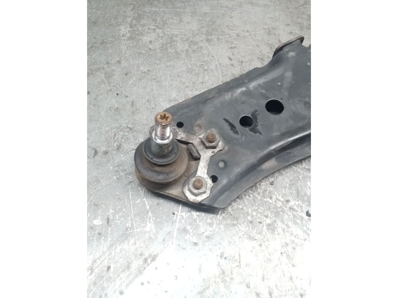 Recambio de brazo suspension inferior delantero izquierdo para volkswagen bora i (1j2) 1.9 tdi referencia OEM IAM   