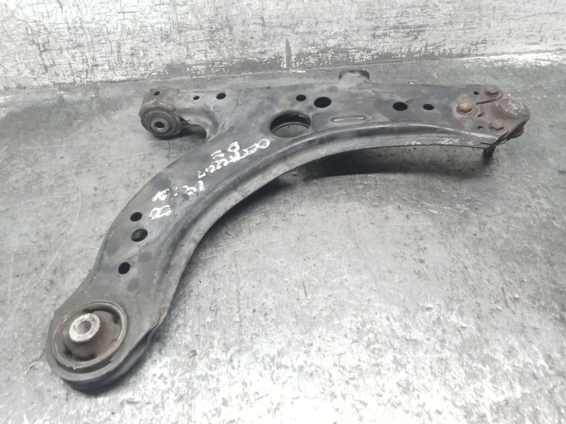 Recambio de brazo suspension inferior delantero izquierdo para volkswagen bora i (1j2) 1.9 tdi referencia OEM IAM   