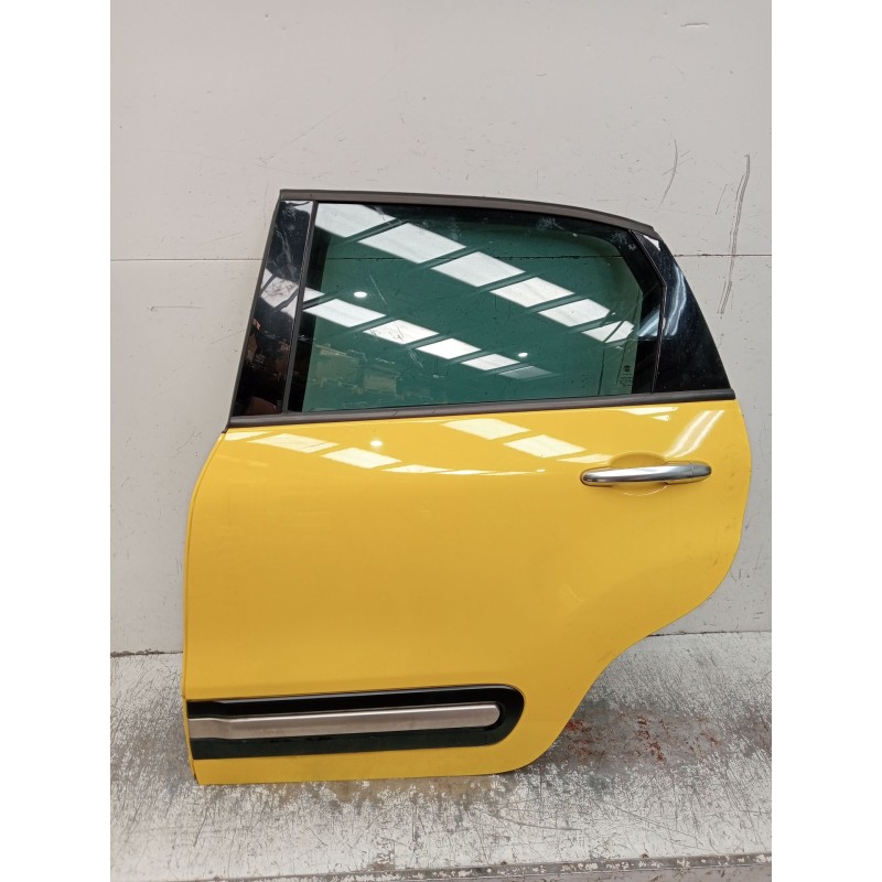 Recambio de puerta trasera izquierda para fiat 500l (351_, 352_) 1.3 d multijet (199lxy1a, 199lxy11) referencia OEM IAM  5P 