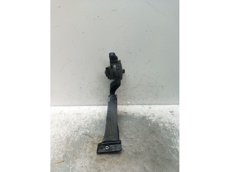 Recambio de potenciometro pedal para kia sportage iii (sl) 1.6 gdi referencia OEM IAM JBN0440A 32700 2S000