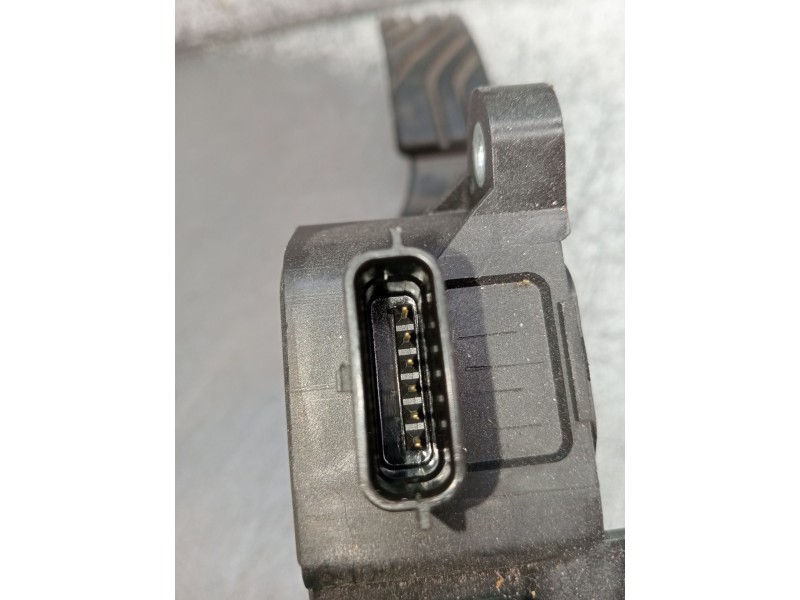 Recambio de potenciometro pedal para dacia spring ev (b6m1) referencia OEM IAM 180100150R 01122C2 