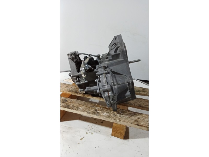 Recambio de caja cambios para fiat 500l (351_, 352_) 1.3 d multijet (199lxy1a, 199lxy11) referencia OEM IAM 2221259768 5v 