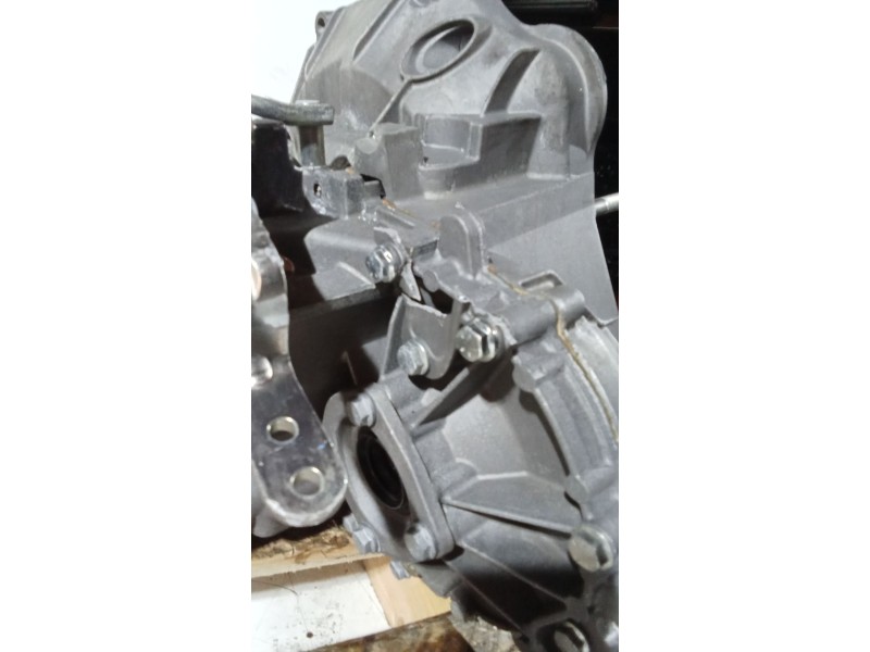 Recambio de caja cambios para fiat 500l (351_, 352_) 1.3 d multijet (199lxy1a, 199lxy11) referencia OEM IAM 2221259768 5v 