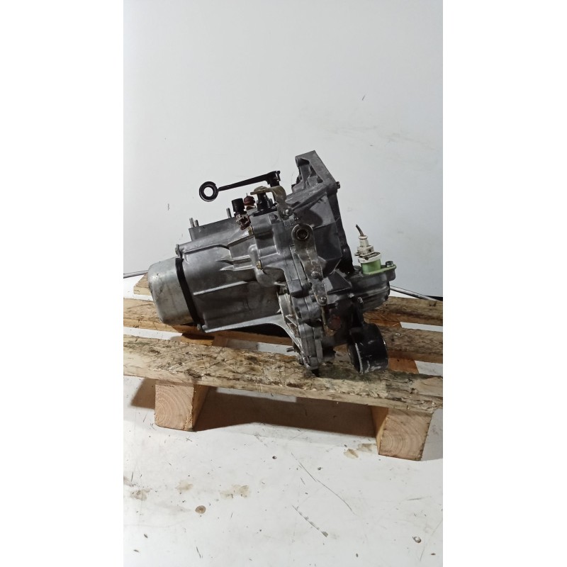 Recambio de caja cambios para citroën saxo (s0, s1) 1.5 d referencia OEM IAM 20CF02 5v 0057717