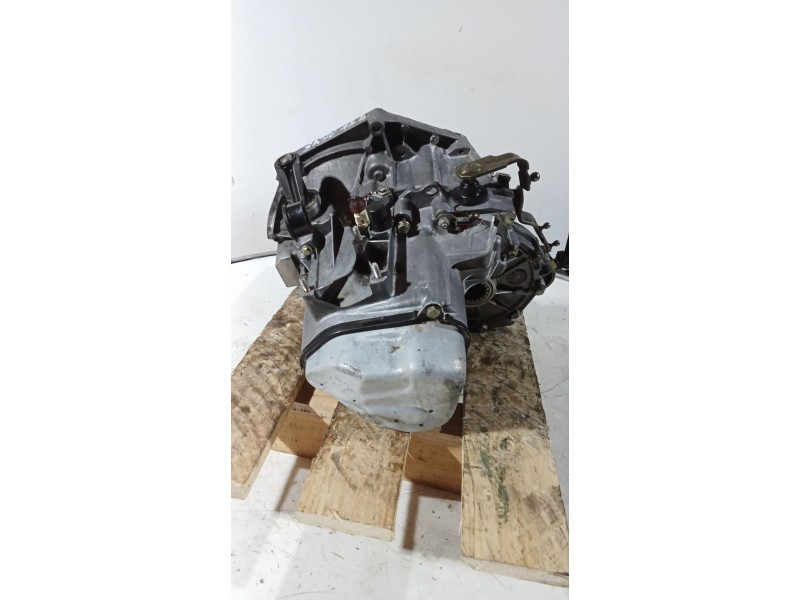 Recambio de caja cambios para citroën saxo (s0, s1) 1.5 d referencia OEM IAM 20CF02 5v 0057717