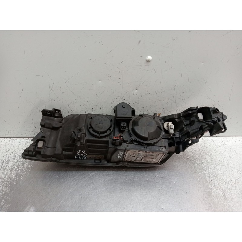 Recambio de faro derecho para renault laguna ii grandtour (kg0/1_) 2.0 16v turbo (kg0s, kg1l, kg03) referencia OEM IAM 820016332