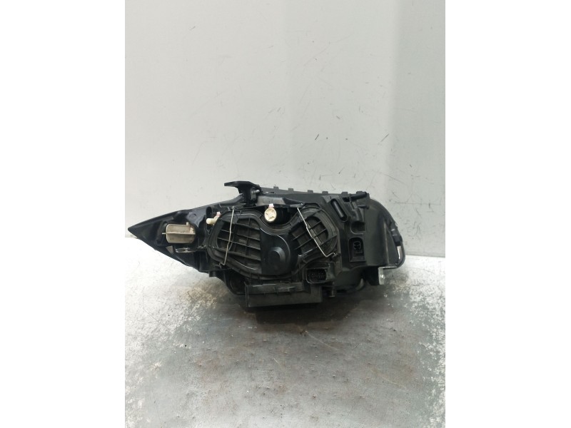 Recambio de faro izquierdo para bmw 1 (e87) 120 d referencia OEM IAM 084441140L 083441127L 