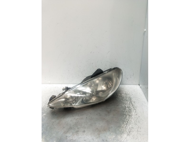 Recambio de faro derecho para peugeot 206 hatchback (2a/c) 1.4 i referencia OEM IAM 962866880 89001771 