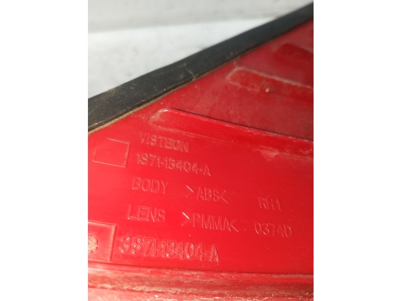 Recambio de piloto trasero derecho para ford mondeo iii sedán (b4y) 1.8 16v referencia OEM IAM 3S7113404A  