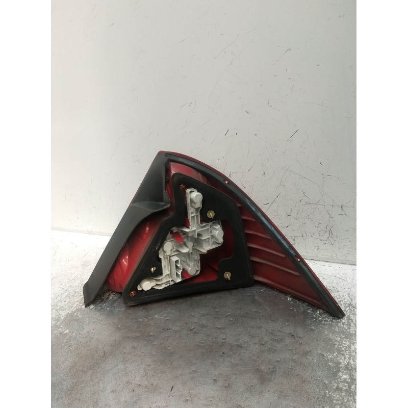 Recambio de piloto trasero izquierdo para ford mondeo iii sedán (b4y) 1.8 16v referencia OEM IAM 3S7113405A  