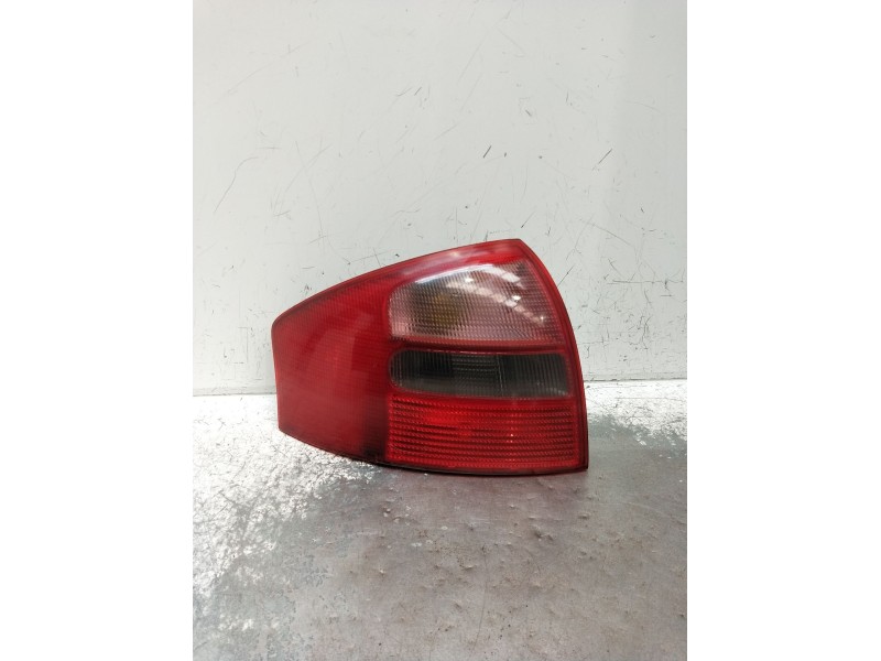 Recambio de piloto trasero izquierdo para audi a6 c5 (4b2, 4b4) 2.5 tdi referencia OEM IAM 4B5945095  