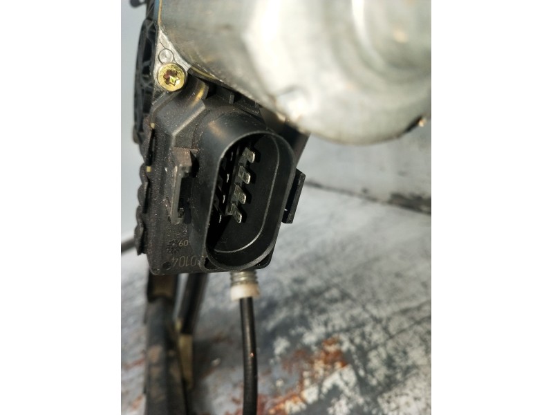 Recambio de elevalunas delantero derecho para audi a6 c5 (4b2, 4b4) 2.5 tdi referencia OEM IAM 4B0837754A 4P 